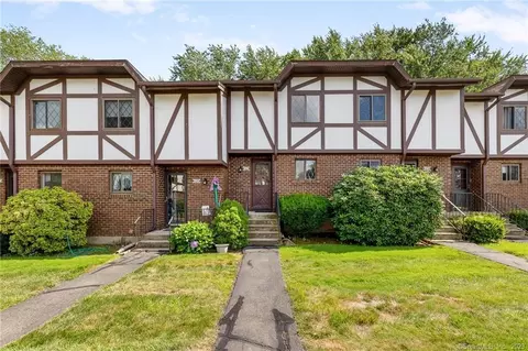 607 Cedar Hollow Dr #607, Rocky Hill, CT 06067