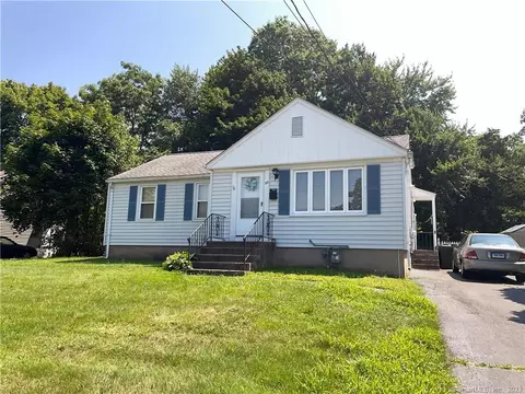 98 Cooper Rd, West Haven, CT 06516