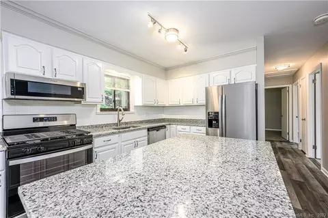 150 Platt St, Bridgeport, CT 06606