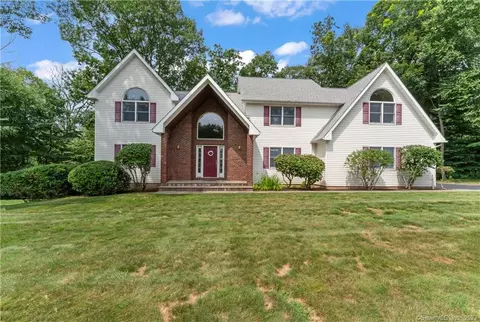 22 Jacobs Ln, Bethel, CT 06801