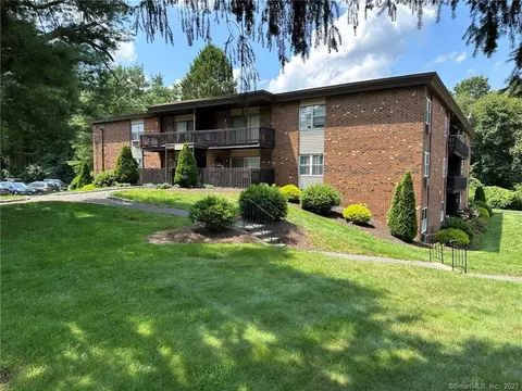67 Balance Rock Rd #5, Seymour, CT 06483