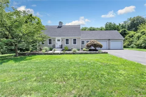 9 Hilltop Dr, Shelton, CT 06484