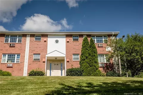 21 Sigwin Dr #21, Wallingford, CT 06492