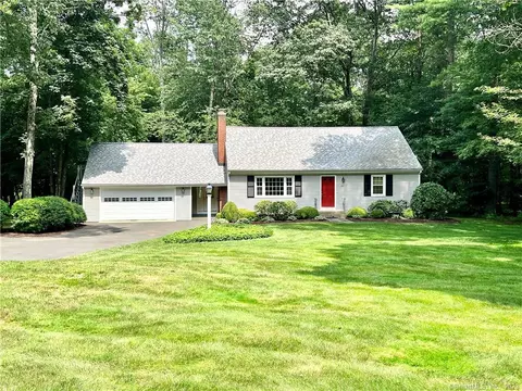 66 Country Club Rd, Avon, CT 06001