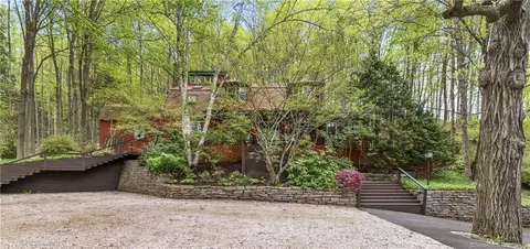 617 Durham Rd, Guilford, CT 06437