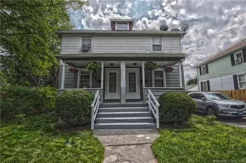 9-11 Willys St, East Hartford, CT 06118