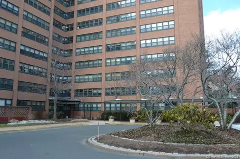 31 Woodland St #12F, Hartford, CT 06105