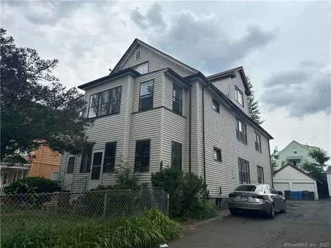 34 Sharon St, Hartford, CT 06112