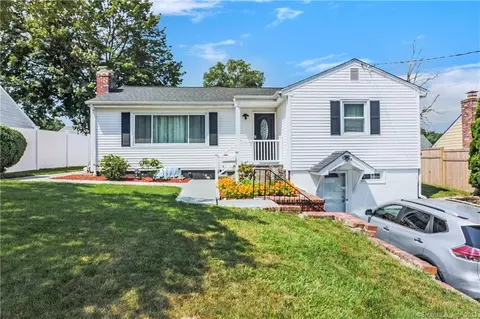 33 Scribner Ave, Norwalk, CT 06854
