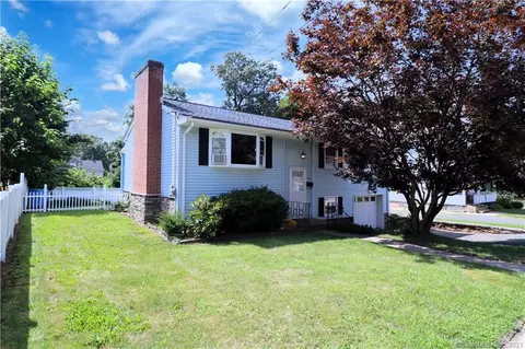 110 Hamlin St, Manchester, CT 06040