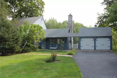 134 Huntington St, Shelton, CT 06484