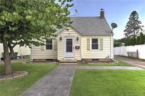 70 Regent Ter, Milford, CT 06460