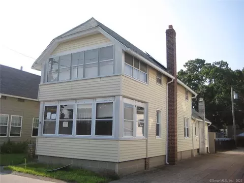 14 South St, East Lyme, CT 06357