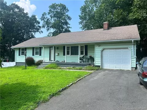 30 Manning Ln, East Hartford, CT 06118