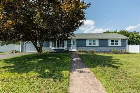 36 Rival Ct, East Hartford, CT 06118