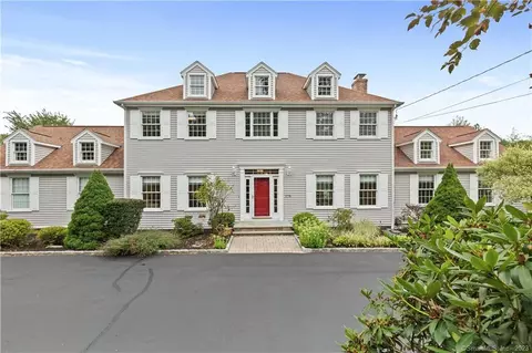 176 Cutlers Farm Rd, Monroe, CT 06468