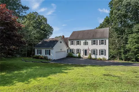 45 Running Brook Dr, Killingworth, CT 06419