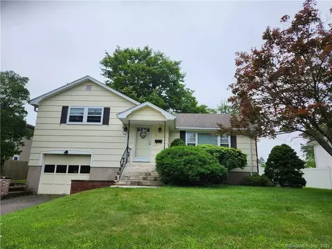 141 Harding Ave, Newington, CT 06111