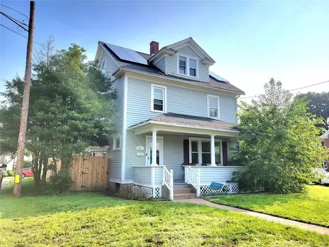 531 Center St, Manchester, CT 06040