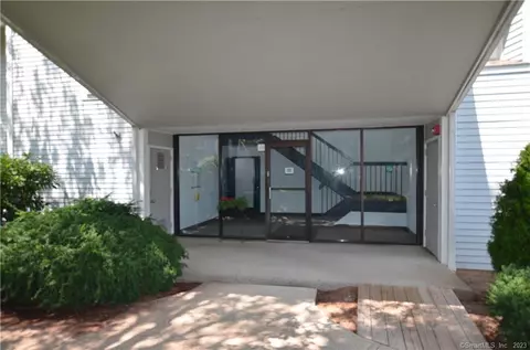121 Florence Rd #1C, Branford, CT 06405