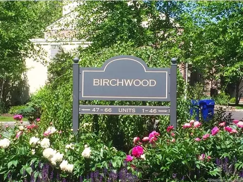 5 Hills Ln #5, Westport, CT 06880