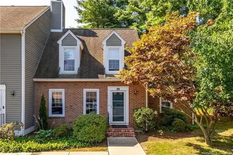 416 Georgetown Dr #416, Glastonbury, CT 06033