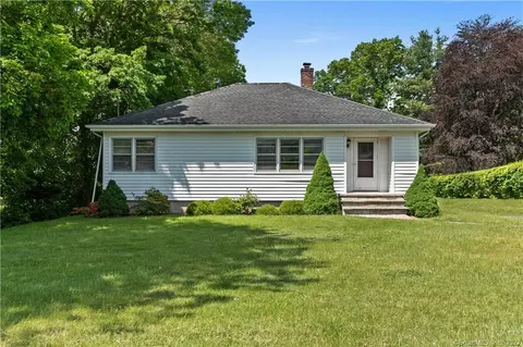 147 Sperry Dr, Guilford, CT 06437