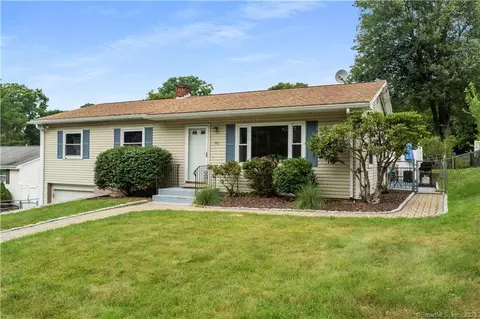 180 Hillcrest Ave, Meriden, CT 06451