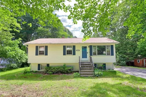 13 Sanford St, Wolcott, CT 06716