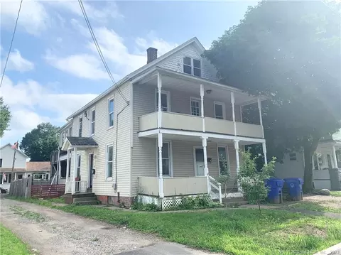 82 Pythian Ave, Torrington, CT 06790