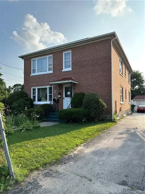 379 Hill St, Waterbury, CT 06704