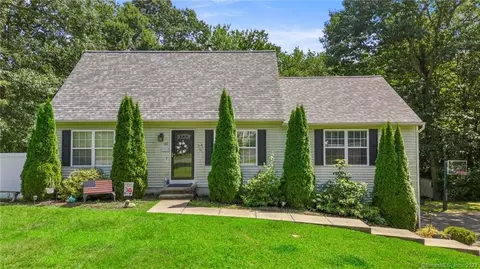 26 Lorenz Dr, Wolcott, CT 06716