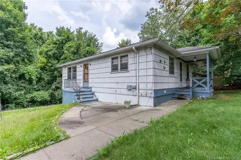 6 Malden Ave, Waterbury, CT 06704