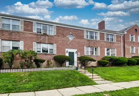 23 Seaton Rd # 2, Stamford, CT 06902