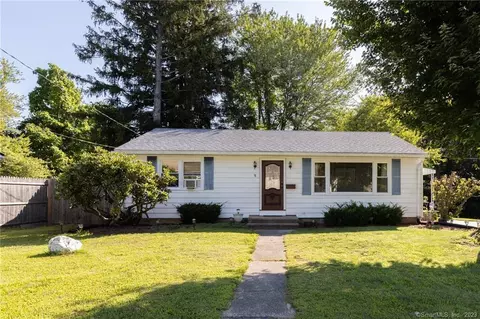 95 Anna Ave, Waterbury, CT 06708