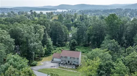 26 Deer Run Rd, Brookfield, CT 06804