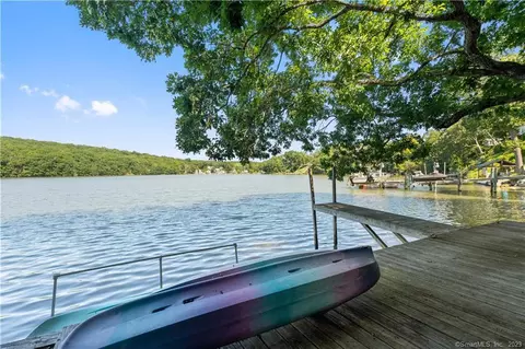 35 37 Oswegatchie Rd, Waterford, CT 06385