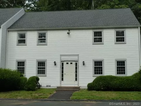 434 Dowd Ave #434, Canton, CT 06019