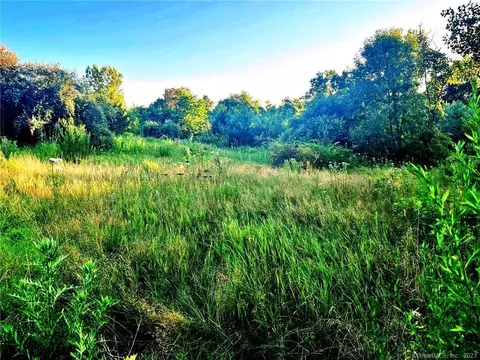 19 Bishop Ln, Avon, CT 06001