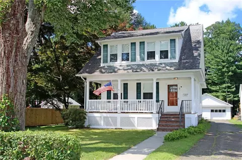 12 Jefferson Ave, Danbury, CT 06810