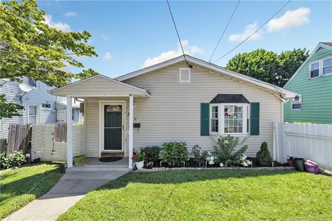 312 Goddard Ave, Bridgeport, CT 06610