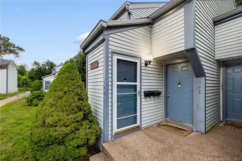 148 Candlewood Dr #148, South Windsor, CT 06074