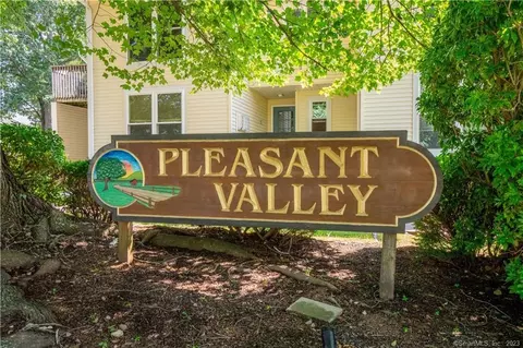 949 Pleasant Valley Rd #211, South Windsor, CT 06074