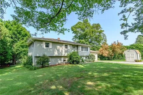 133 Cook Hill Rd, Killingly, CT 06239