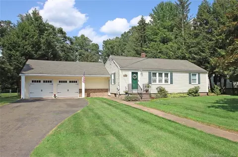 47 Temple St, North Haven, CT 06473