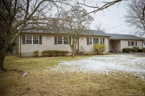 33 Pent Rd, Branford, CT 06405
