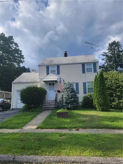 298 Roger Dr, Stratford, CT 06614