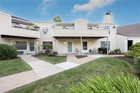 449 E Mitchell Ave #449, Cheshire, CT 06410