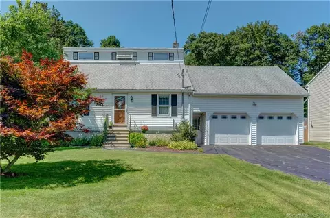 469 Chestnut Hill Ave, Waterbury, CT 06704