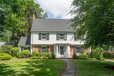 20 Birch Rd, West Hartford, CT 06119